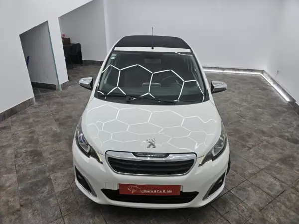 Peugeot 108 2015 - 8650 EUR, 88563 km - AUTO.MOTO.pt - 88563km - foto 7 de 53