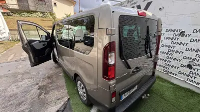 Renault Trafic 2017 - 18490 EUR, 187000 km - AUTO.MOTO.pt - 187000km - foto 9 de 15