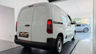 Citroën Berlingo 2020 - 11990 EUR, 199440 km - 199440km - foto 8 de 19