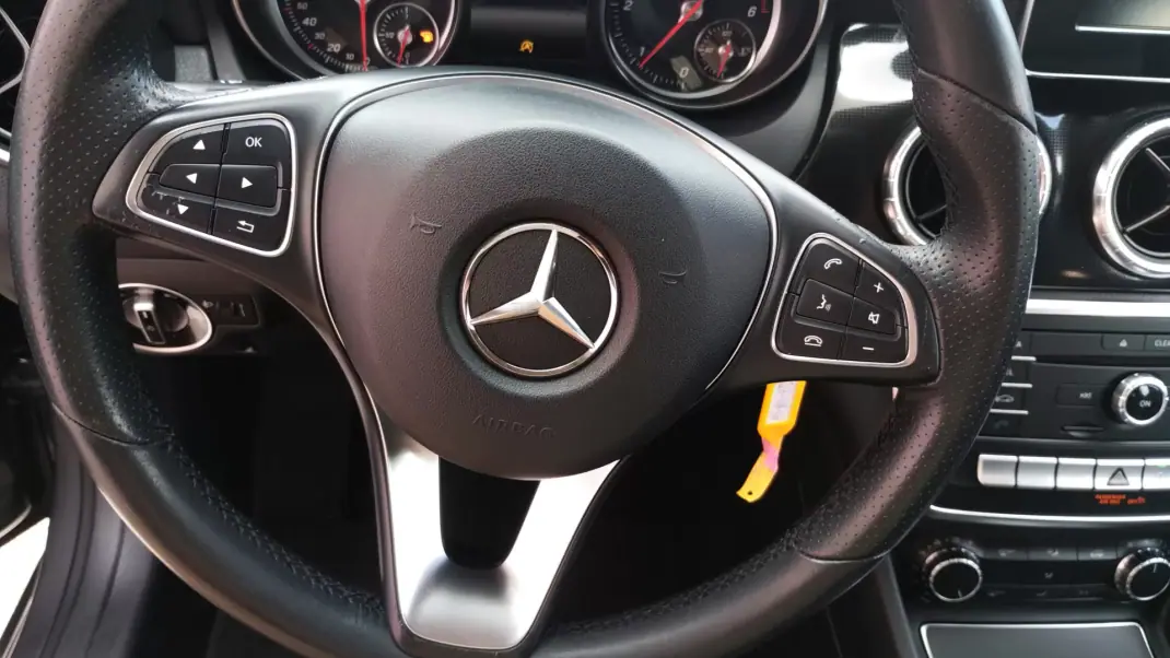 Mercedes-Benz CLA 180 2016 - 16950 EUR, 176000 km - 176000km - foto 28 de 32
