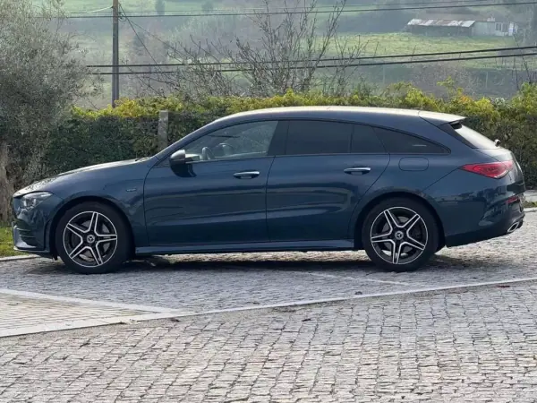 Mercedes-Benz CLA 250 2021 - 26999 EUR, 172000 km - AUTO.MOTO.pt - 172000km - foto 5 de 32