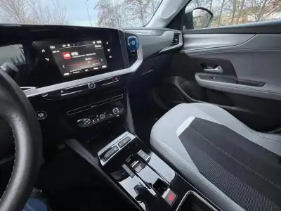 Opel Mokka-e 2022 - 24000 EUR, 28000 km - AUTO.MOTO.pt - 28000km - foto 9 de 11