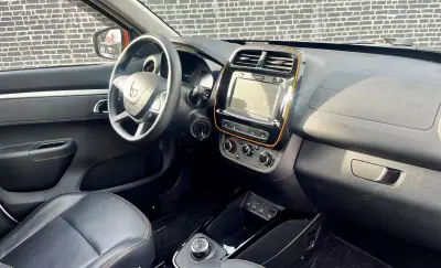 Dacia Spring 2022 - 13650 EUR, 62000 km - AUTO.MOTO.pt - 62000km - foto 3 de 17