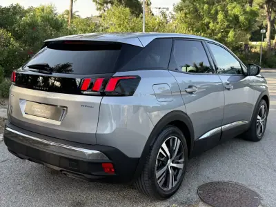 Peugeot 3008 2022 - 26699 EUR, 50000 km - AUTO.MOTO.pt - 50000km - foto 8 de 21