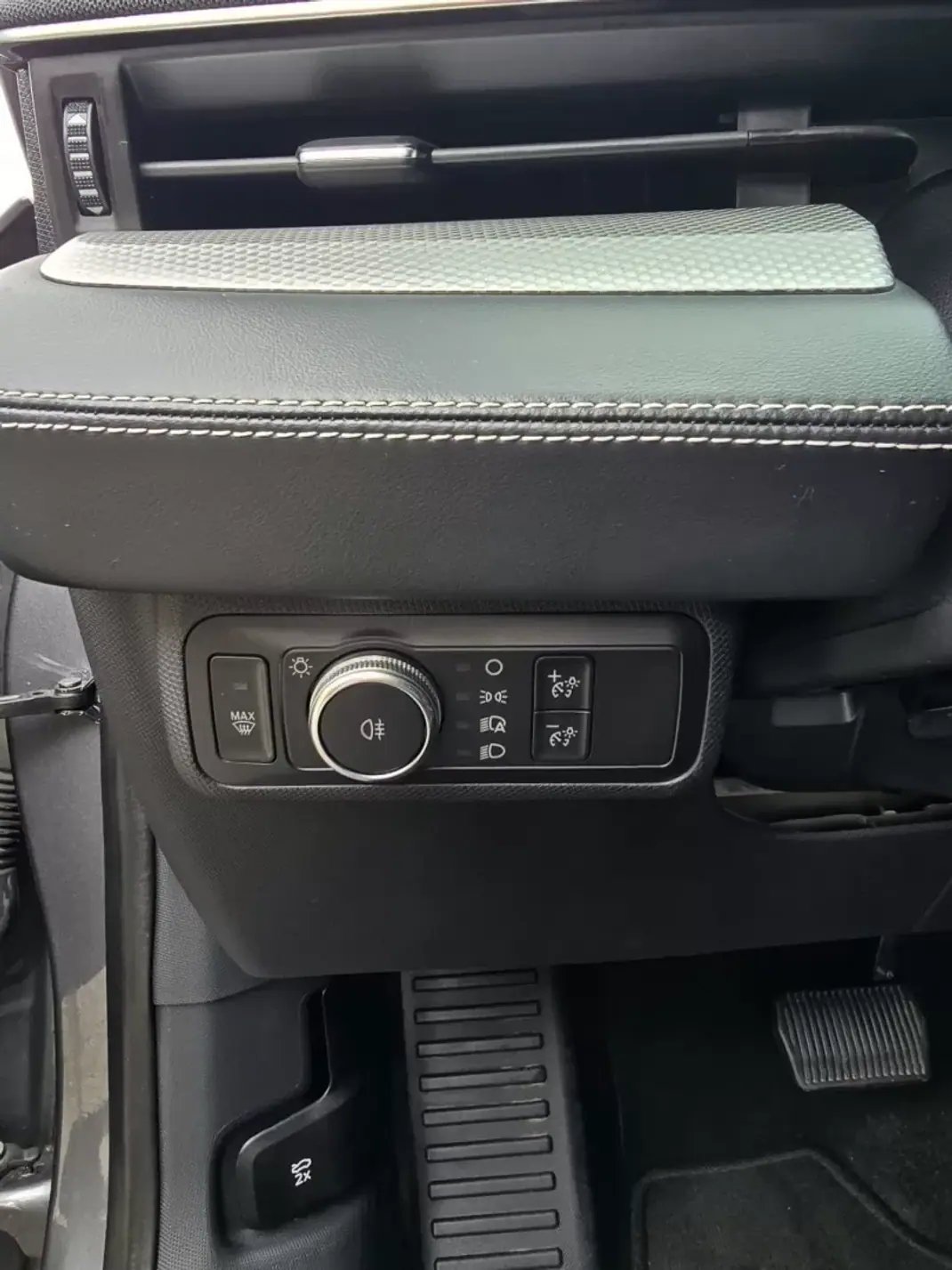 Ford Mustang Mach-E 2021 - 29950 EUR, 92000 km - AUTO.MOTO.pt - 92000km - foto 11 de 18