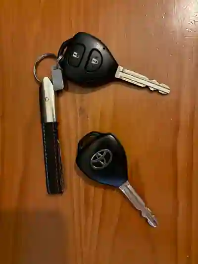 Toyota iQ 2013 - 8000 EUR, 134866 km - AUTO.MOTO.pt - 134866km - foto 14 de 15