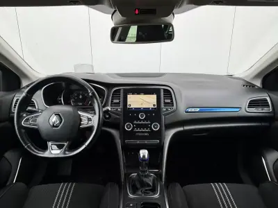 Renault Mégane Sport Tourer 2017 - 13990 EUR, 115000 km - AUTO.MOTO.pt - 115000km - foto 8 de 43