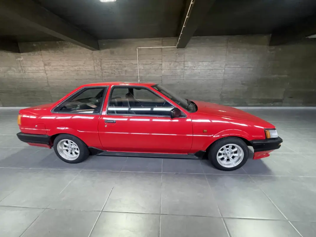Toyota Corolla 1986 - 25000 EUR, 154000 km - 154000km - foto 7 de 9