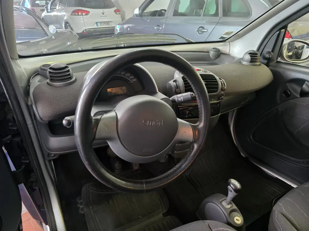 Smart ForTwo Coupé 2005 - 3000 EUR, 186827 km - AUTO.MOTO.pt - 186827km - foto 7 de 15
