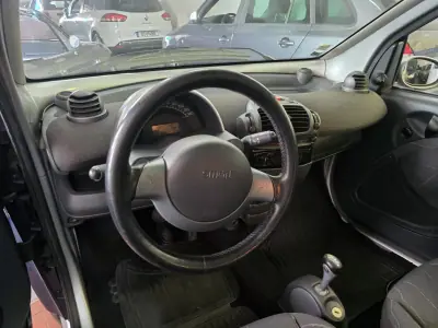 Smart ForTwo Coupé 2005 - 3000 EUR, 186827 km - AUTO.MOTO.pt - 186827km - foto 7 de 15
