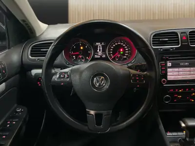 Volkswagen Golf Variant 2008 - 7950 EUR, 267609 km - AUTO.MOTO.pt - 267609km - foto 9 de 20