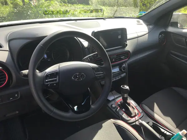 Hyundai Kauai 2020 - 16500 EUR, 155000 km - AUTO.MOTO.pt - 155000km - foto 12 de 15