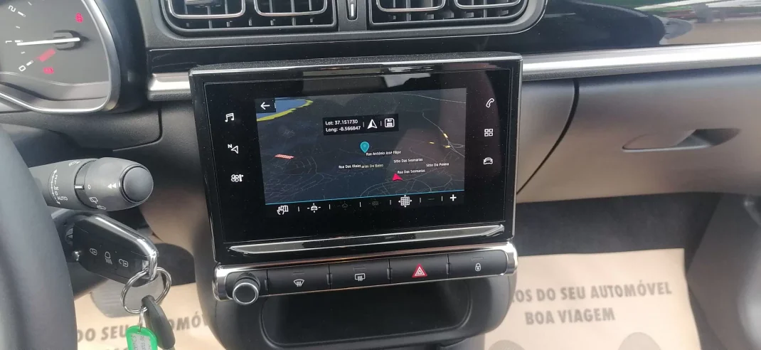 Citroën C3 2022 - 20300 EUR, 37087 km - AUTO.MOTO.pt - 37087km - foto 16 de 18