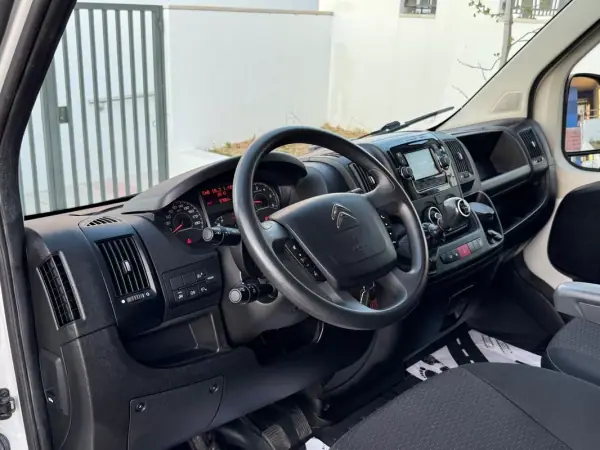 Citroën Jumper 2020 - 15406 EUR, 90000 km - AUTO.MOTO.pt - 90000km - foto 15 de 32