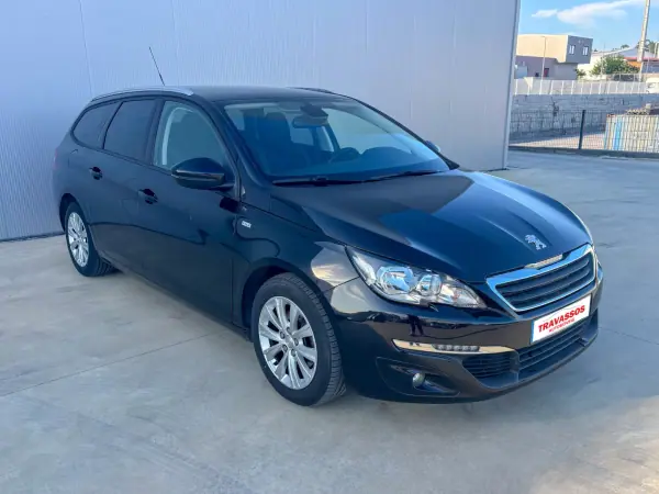 Peugeot 308 SW 2016 - 11500 EUR, 155457 km - AUTO.MOTO.pt - 155457km - foto 3 de 10