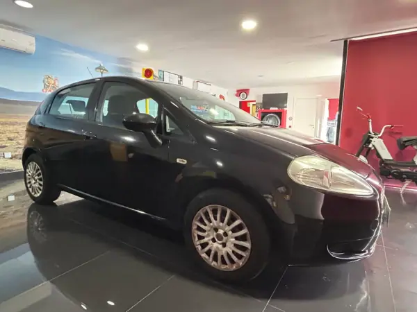 Fiat Punto 2011 - 5500 EUR, 188330 km - 188330km - foto 7 de 16