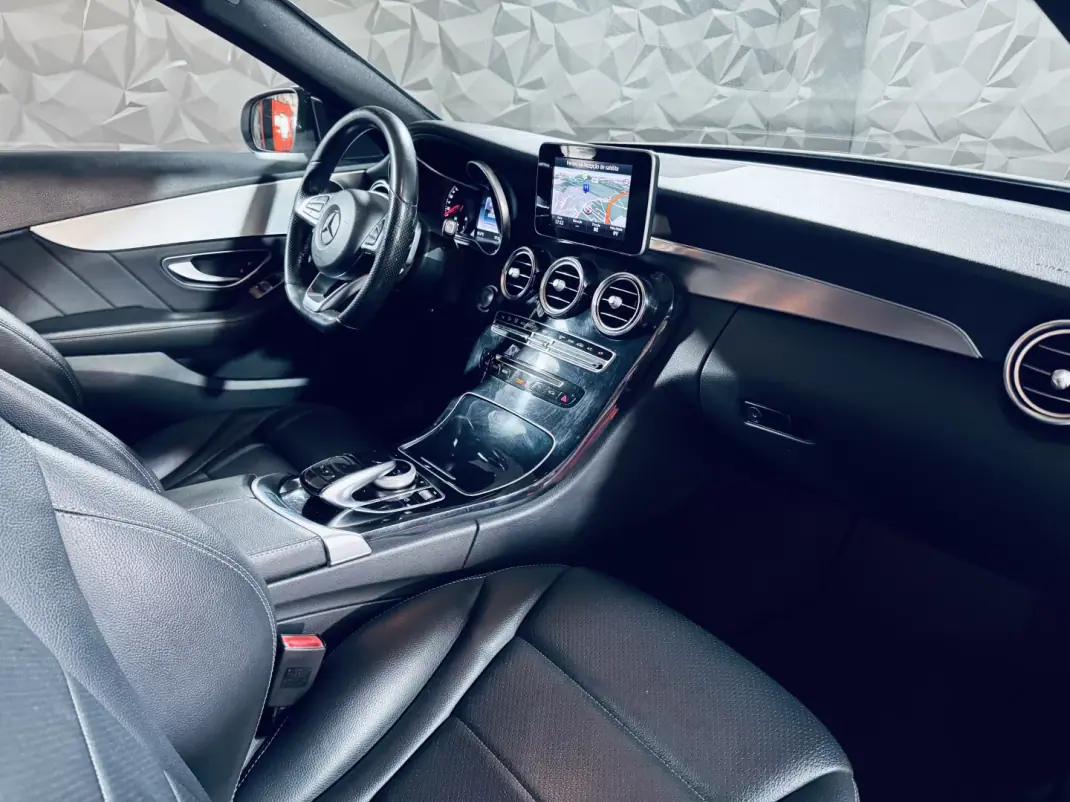 Mercedes-Benz C 300 2016 - 22990 EUR, 155208 km - AUTO.MOTO.pt - 155208km - foto 23 de 43