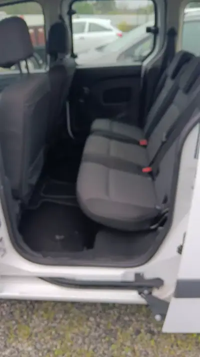 Mercedes-Benz Citan 2018 - 9500 EUR, 399443 km - AUTO.MOTO.pt - 399443km - foto 17 de 18