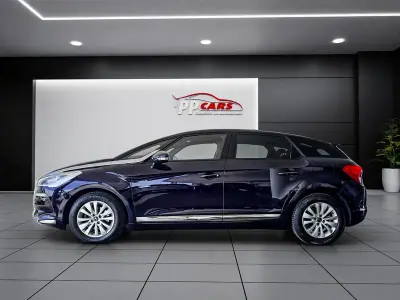DS DS5 2015 - 14950 EUR, 117000 km - AUTO.MOTO.pt - 117000km - foto 3 de 47