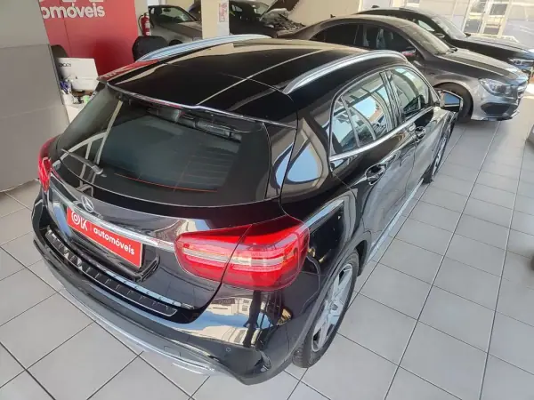 Mercedes-Benz GLA 200 2018 - 22750 EUR, 191200 km - AUTO.MOTO.pt - 191200km - foto 12 de 36