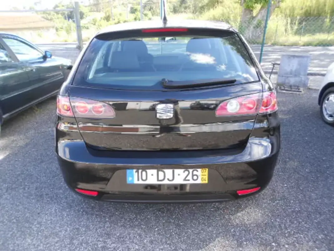 SEAT Ibiza 2007 - 6900 EUR, 262599 km - AUTO.MOTO.pt - 262599km - foto 5 de 11