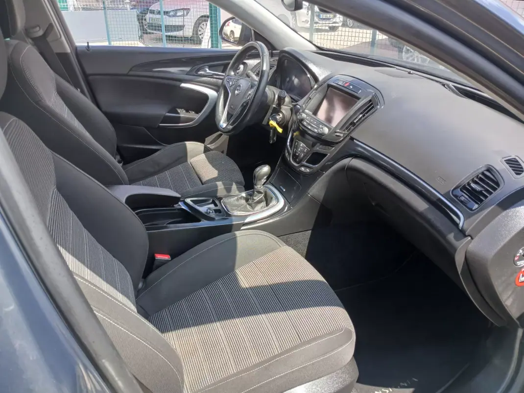 Opel Insignia Sports Tourer 2014 - 8650 EUR, 148341 km - 148341km - foto 22 de 25
