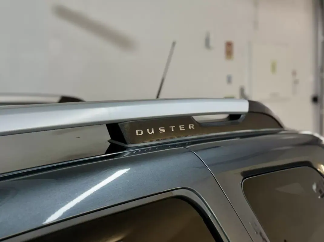 Dacia Duster 2020 - 15750 EUR, 128000 km - AUTO.MOTO.pt - 128000km - foto 20 de 60