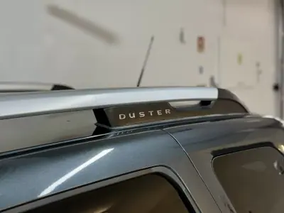 Dacia Duster 2020 - 15750 EUR, 128000 km - AUTO.MOTO.pt - 128000km - foto 20 de 60