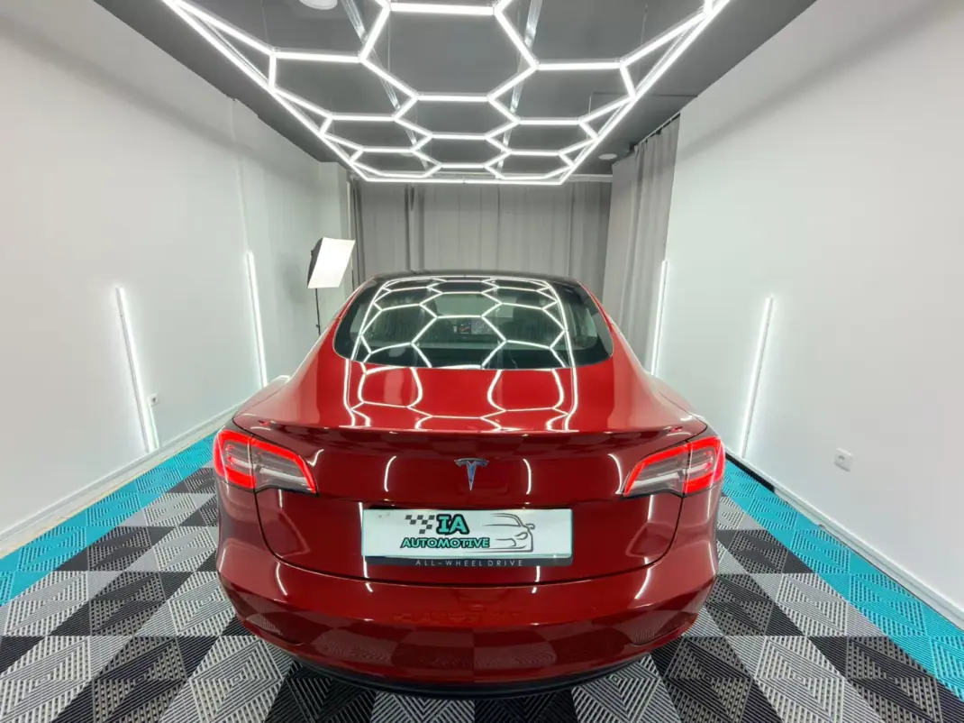 Tesla Model 3 2020 - 19500 EUR, 167000 km - AUTO.MOTO.pt - 167000km - foto 7 de 21