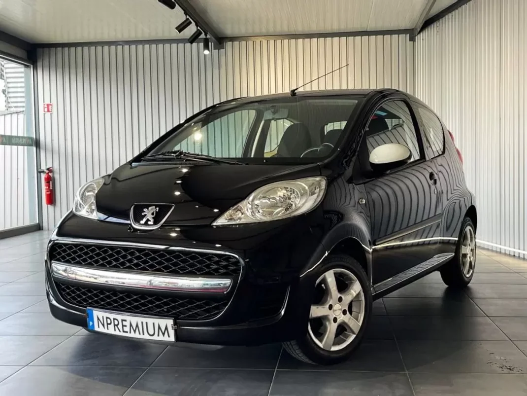 Peugeot 107 2011 - 6500 EUR, 168500 km - AUTO.MOTO.pt - 168500km - foto 16 de 39