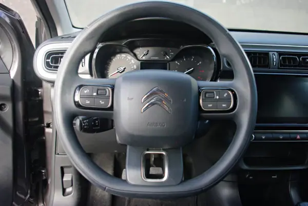 Citroën C3 2019 - 13900 EUR, 38919 km - AUTO.MOTO.pt - 38919km - foto 26 de 33