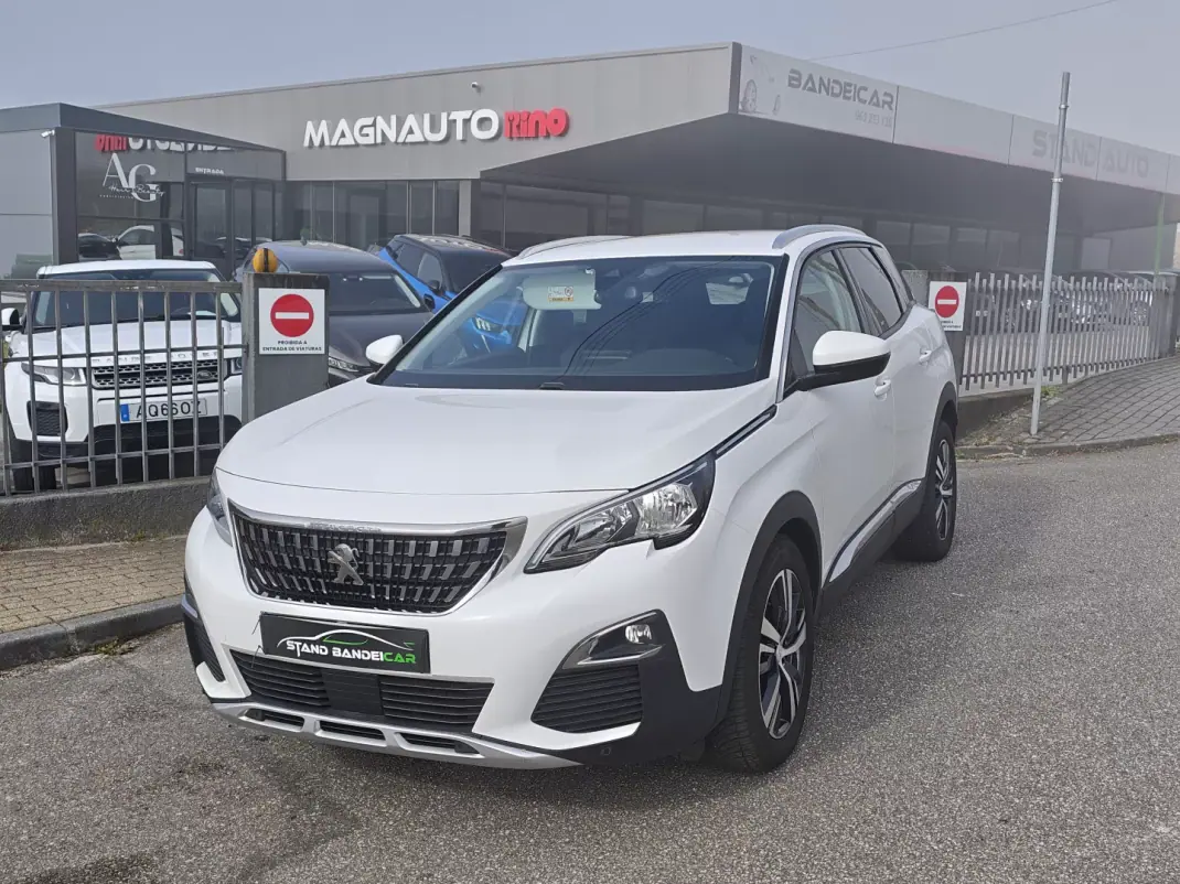 Peugeot 3008 2020 - 19900 EUR, 98000 km - AUTO.MOTO.pt - 98000km - foto 1 de 28