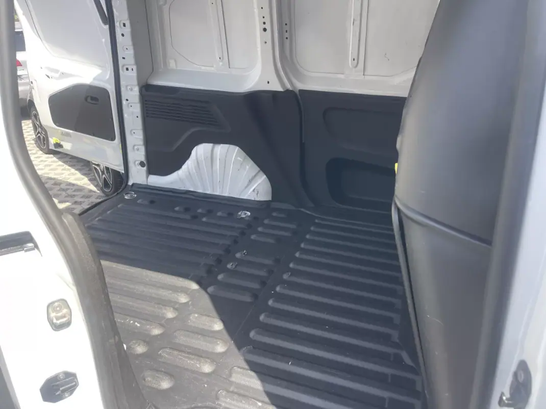 Toyota Proace City Verso 2021 - 16950 EUR, 84847 km - 84847km - foto 9 de 14