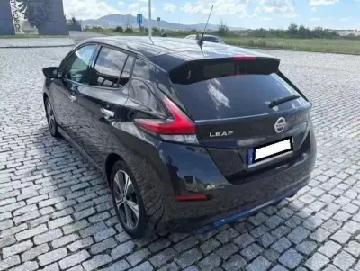 Nissan Leaf 2018 - 13999 EUR, 69000 km - AUTO.MOTO.pt - 69000km - foto 30 de 30