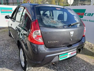 Dacia Sandero 2012 - 5750 EUR, 158792 km - AUTO.MOTO.pt - 158792km - foto 15 de 31
