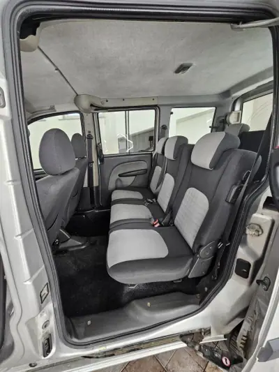 Fiat Doblo 2007 - 6650 EUR, 247999 km - AUTO.MOTO.pt - 247999km - foto 22 de 25