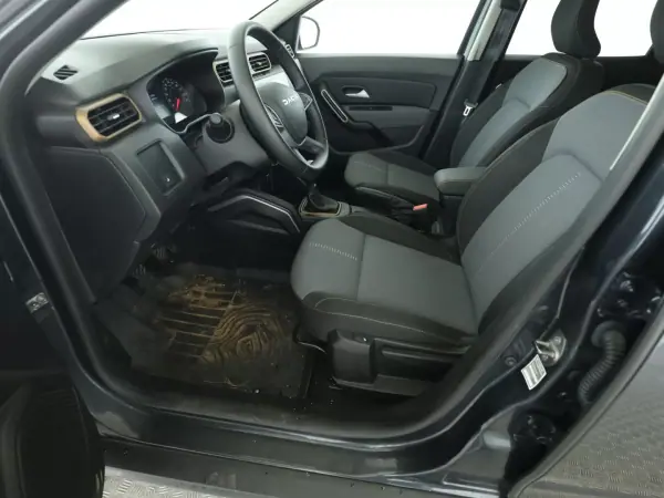 Dacia Duster 2024 - 23600 EUR, 21540 km - AUTO.MOTO.pt - 21540km - foto 14 de 30