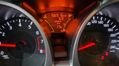 Nissan Juke 2018 - 13990 EUR, 96000 km - AUTO.MOTO.pt - 96000km - foto 7 de 24