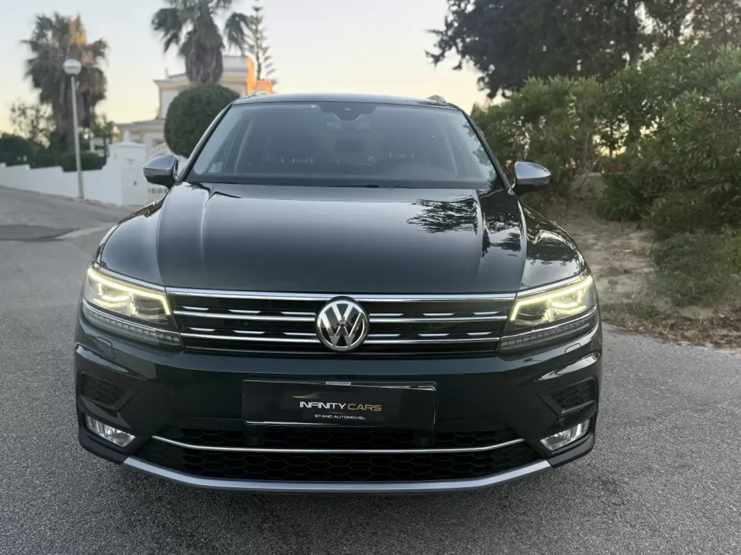 Volkswagen Tiguan 2017 - 22699 EUR, 120000 km - AUTO.MOTO.pt - 120000km - foto 9 de 26