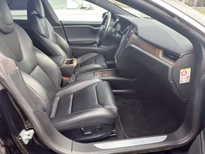 Tesla Model S 2019 - 27990 EUR, 181940 km - AUTO.MOTO.pt - 181940km - foto 10 de 29