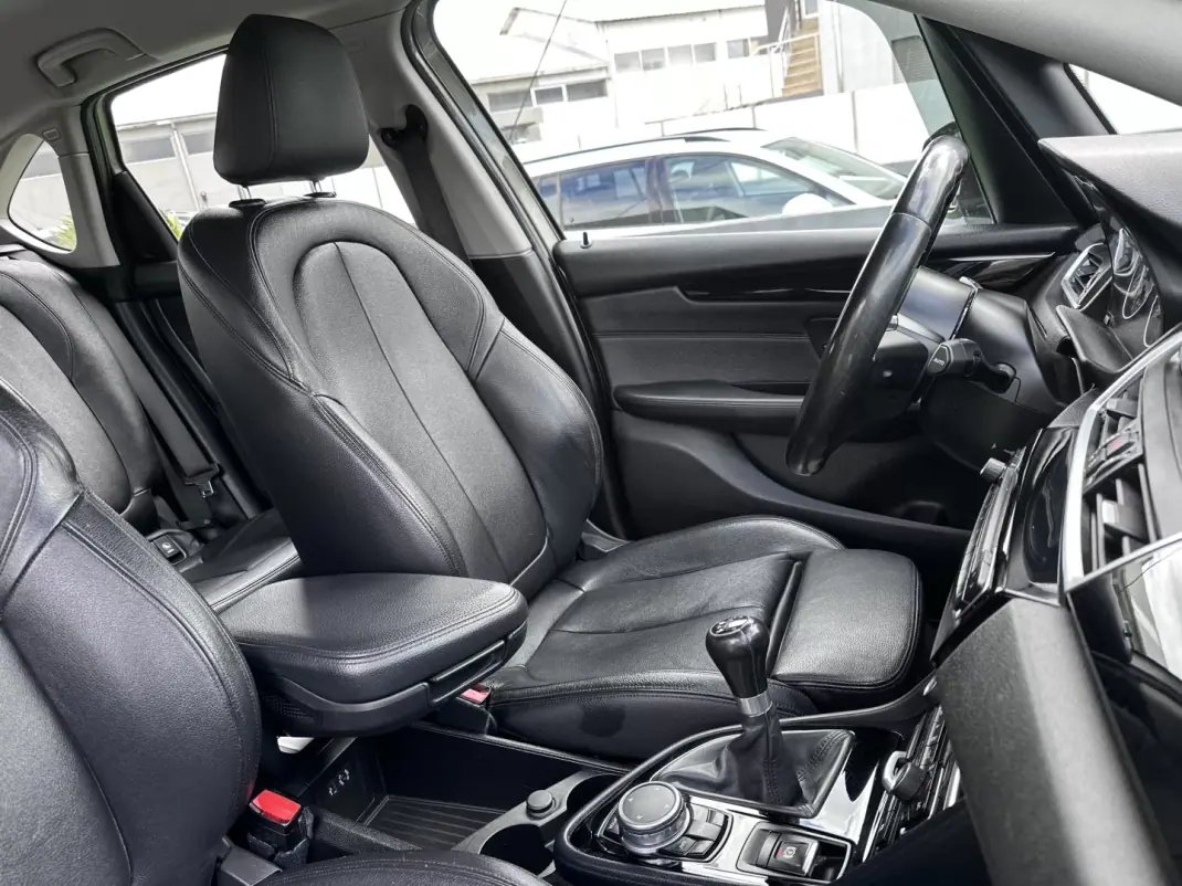 BMW 218 Active Tourer 2014 - 13900 EUR, 150000 km - AUTO.MOTO.pt - 150000km - foto 62 de 64