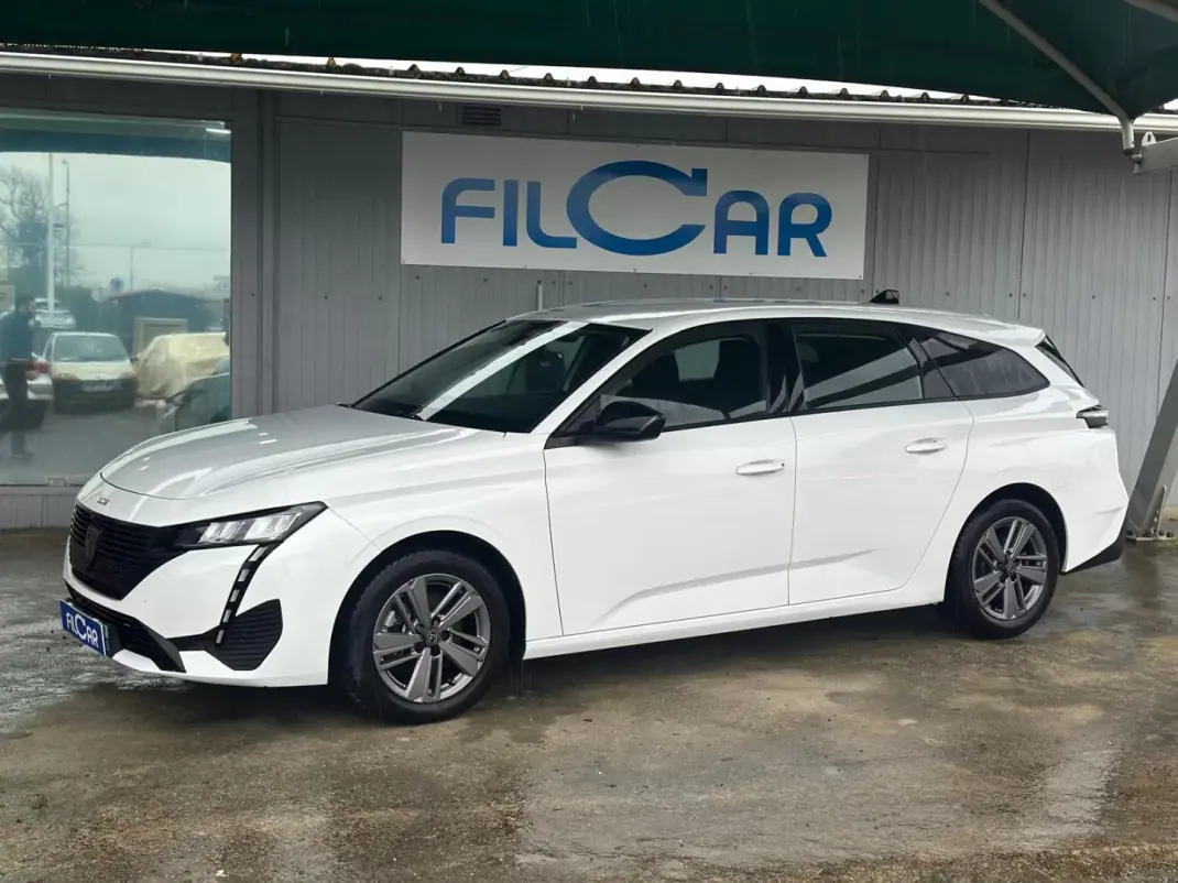 Peugeot 308 SW 2022 - 17900 EUR, 142043 km - AUTO.MOTO.pt - 142043km - foto 1 de 17