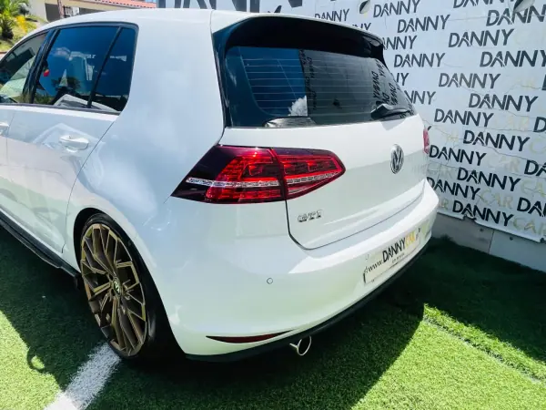 Volkswagen Golf 2016 - 22900 EUR, 151000 km - AUTO.MOTO.pt - 151000km - foto 2 de 13