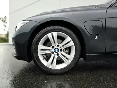 BMW 330 2017 - 18990 EUR, 115000 km - AUTO.MOTO.pt - 115000km - foto 2 de 40