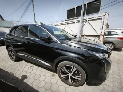 Peugeot 3008 2021 - 25600 EUR, 55789 km - AUTO.MOTO.pt - 55789km - foto 2 de 23