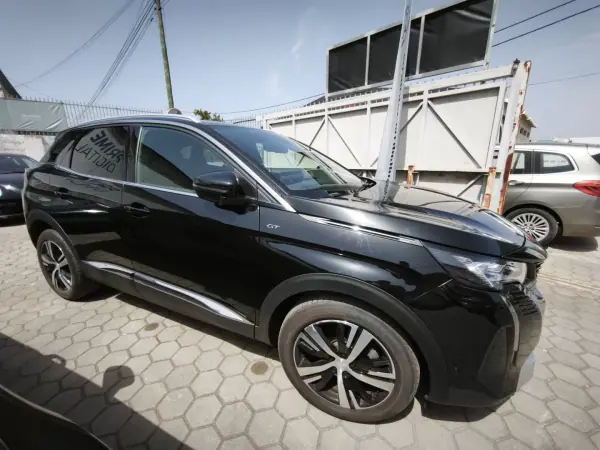 Peugeot 3008 2021 - 25600 EUR, 55789 km - AUTO.MOTO.pt - 55789km - foto 2 de 23