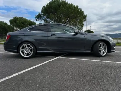 Mercedes-Benz C 180 2012 - 14950 EUR, 285000 km - AUTO.MOTO.pt - 285000km - foto 17 de 20