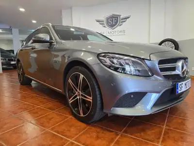 Mercedes-Benz C 300 2020 - 30980 EUR, 98799 km - AUTO.MOTO.pt - 98799km - foto 9 de 47