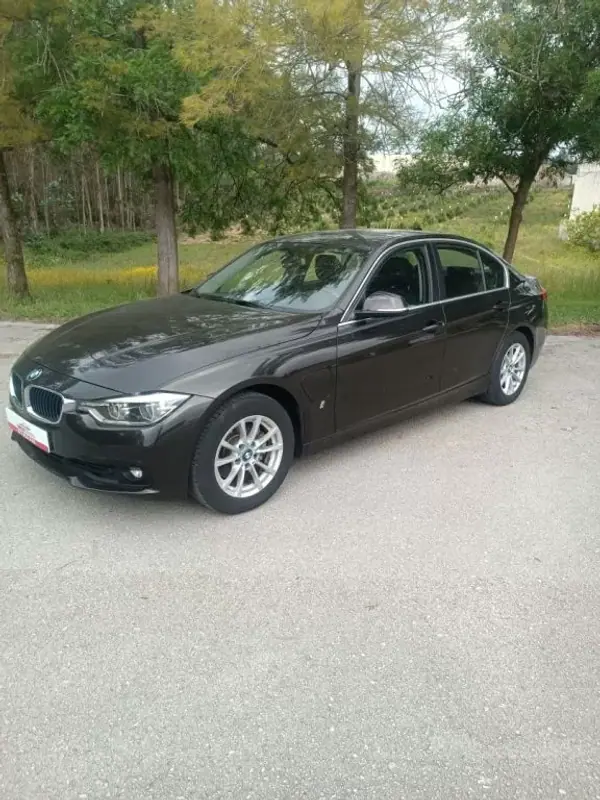 BMW 330e 2017 - 17950 EUR, 159000 km - AUTO.MOTO.pt - 159000km - foto 14 de 14
