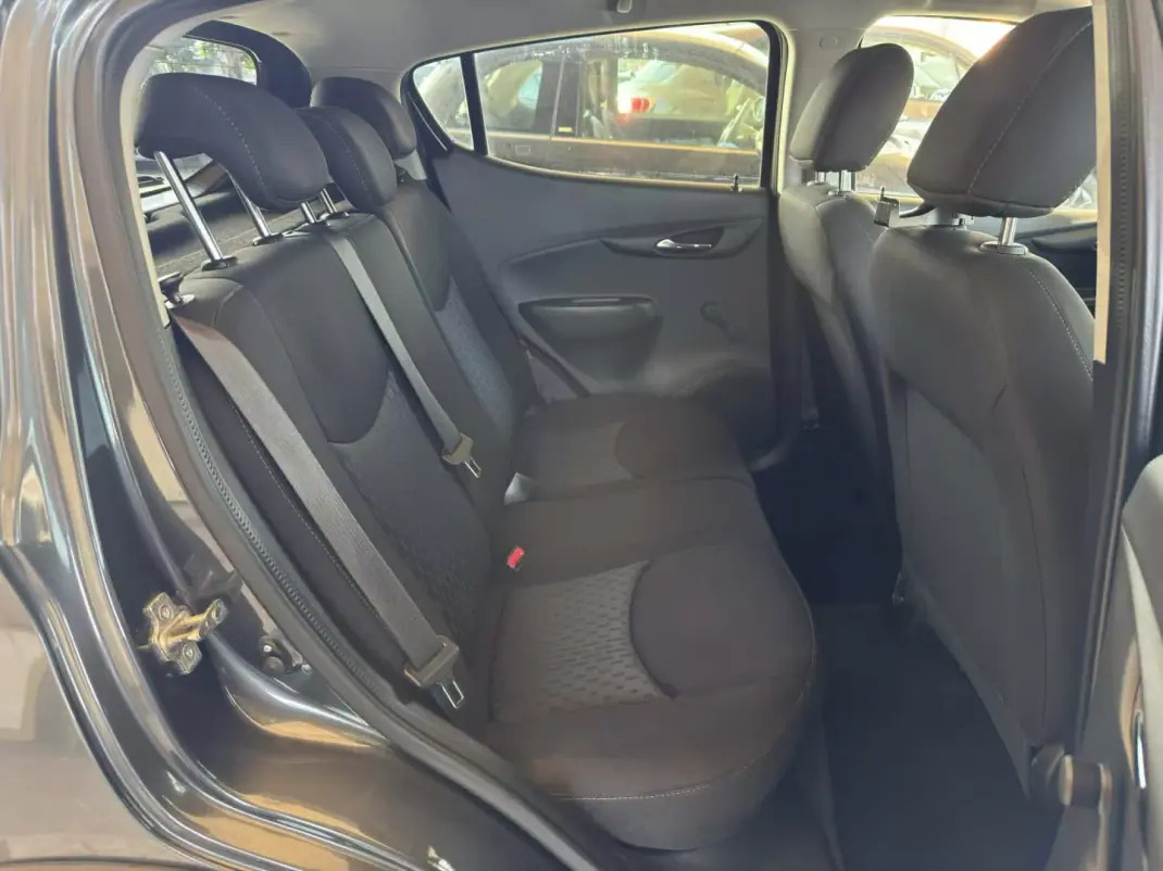 Opel Karl 2019 - 10950 EUR, 60330 km - AUTO.MOTO.pt - 60330km - foto 21 de 25